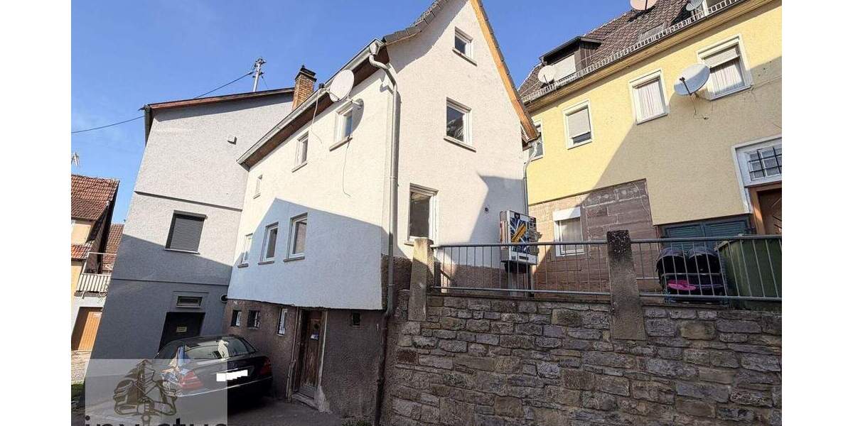 Einfamilienhaus Vaihingen an der Enz / Enzweihingen Enzweihingen - 5 Zimmer, 90 m&sup2;, 99.000&euro; | Angebot:25836706