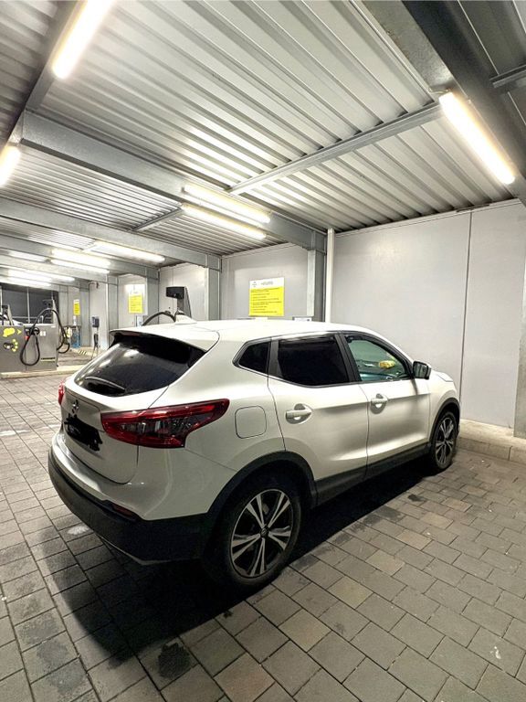 Nissan Qashqai 143.000 km 13.900 € Ludwigsburg 71640