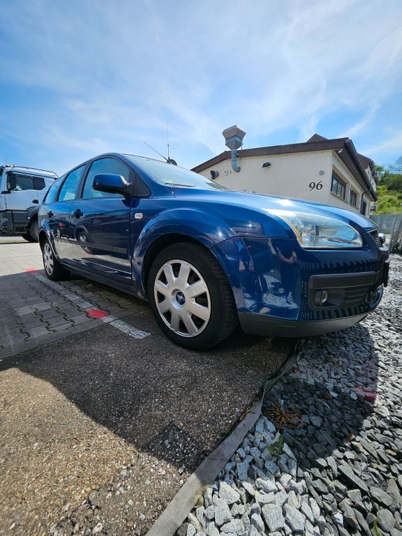 Ford Focus 210.751 km 799 € Wendlingen am Neckar 73240