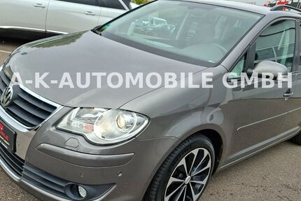 VW Touran 269.357 km 3.699 &euro; Deizisau 73779
