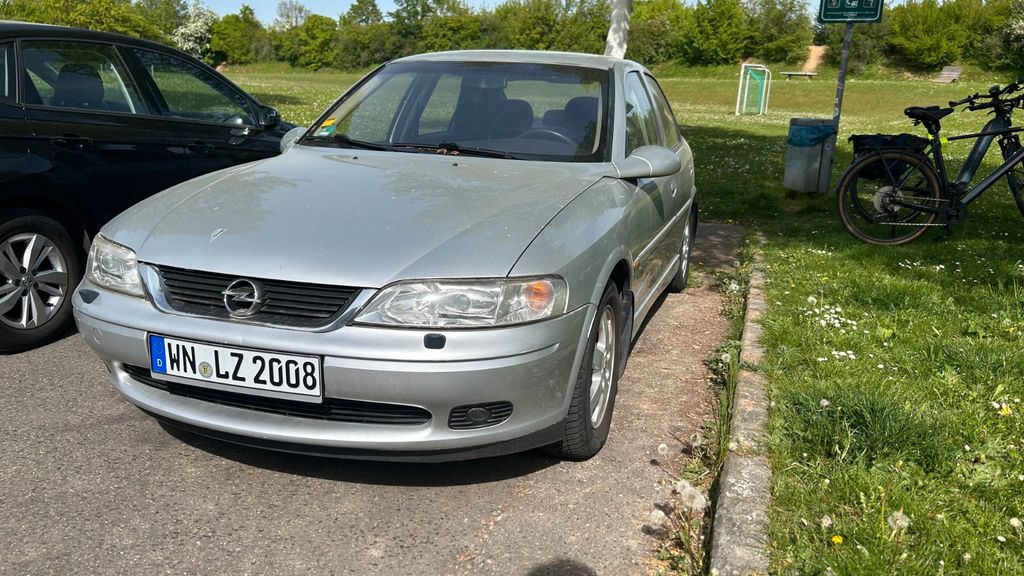 Opel Vectra 89.900 km 3.200 &euro; FELLBACH 70734