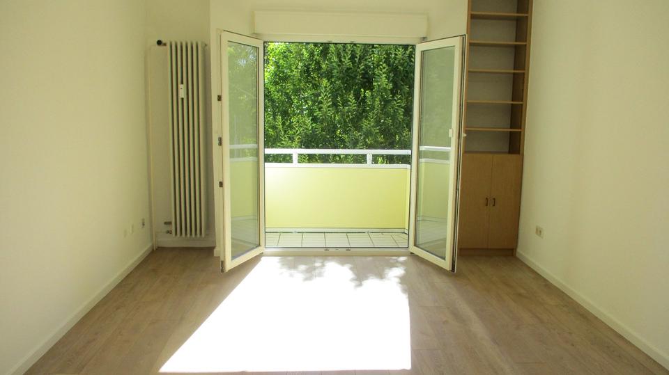 Dachgeschoßwohnung Stuttgart Degerloch - 2.5 Zimmer, 57 m&sup2;, 298.000&euro; | Angebot:24653953