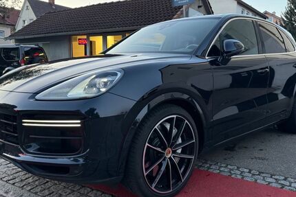 Porsche Cayenne 230.000 km 43.900 € Fellbach 70736