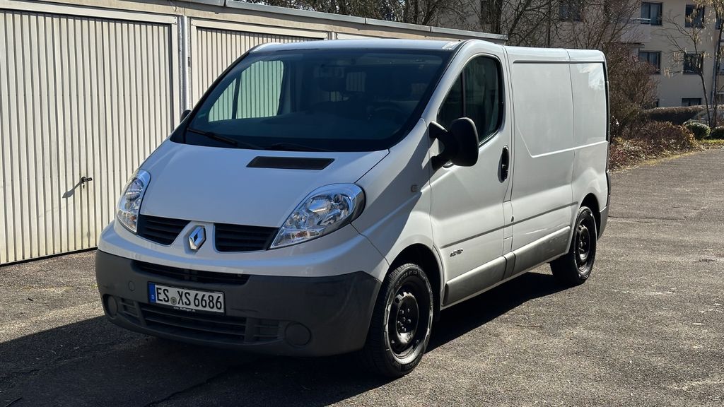Renault Trafic 205.000 km 7.000 &euro; Esslingen 73732