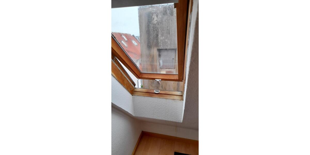Dachgeschoßwohnung Stuttgart Feuerbach - 2.5 Zimmer, 60 m&sup2;, 840&euro; | Angebot:25120845