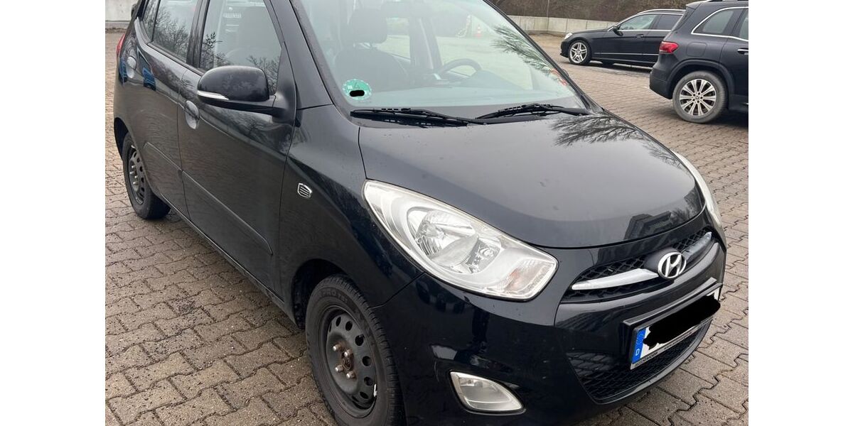 Hyundai i10 100.900 km 2.750 &euro; Sindelfingen 71063