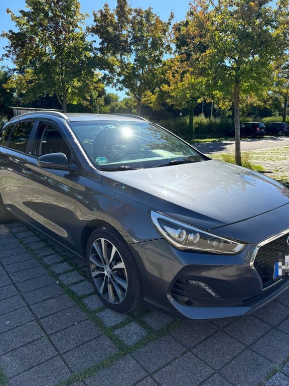 Hyundai i30 103.000 km 12.000 € Filderstadt 70794