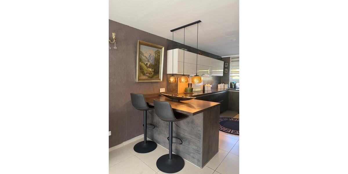 Reihenhaus Großbettlingen - 6 Zimmer, 180 m&sup2;, 590.000&euro; | Angebot:26277893
