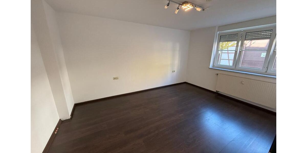 Erdgeschoßwohnung Ludwigsburg Eglosheim - 3 Zimmer, 65 m&sup2;, 1.000&euro; | Angebot:24433266