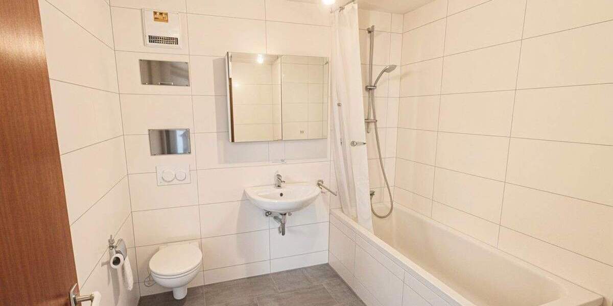 Etagenwohnung Reutlingen Innenstadt - 2 Zimmer, 66 m&sup2;, 289.000&euro; | Angebot:25751226