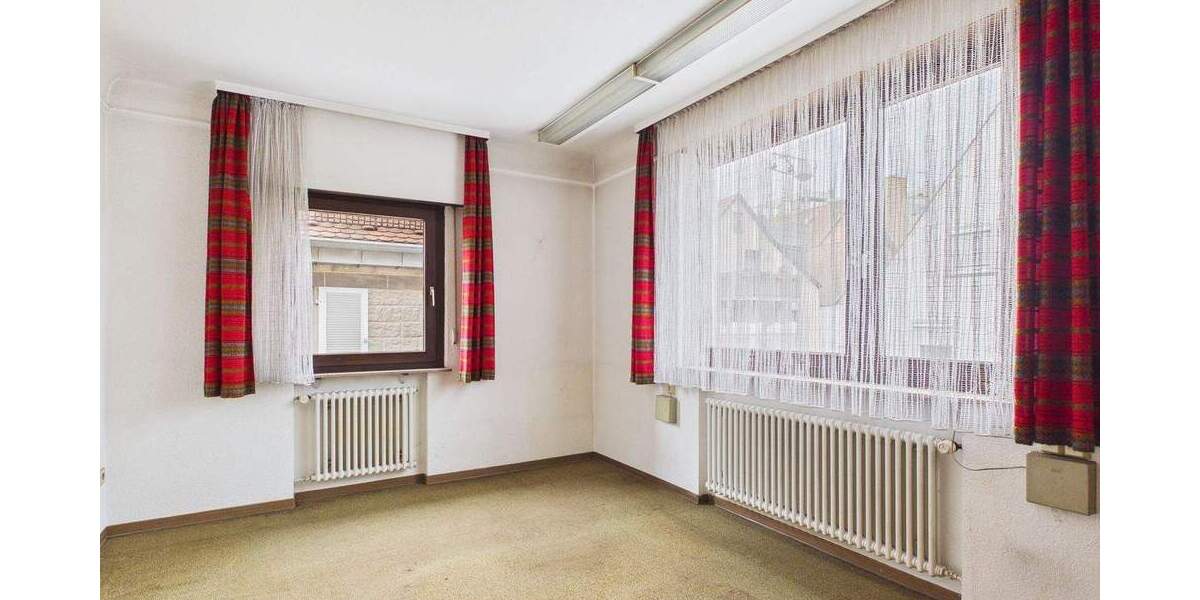 Einfamilienhaus Fellbach - 1 Zimmer, 128 m&sup2;, 545.000&euro; | Angebot:25697777