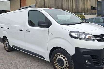 Opel Vivaro 124.000 km 17.800 € Kernen 71394