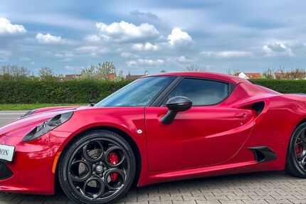 Alfa Romeo 4C 9.950 km 106.850 &euro; Ludwigsburg 71634