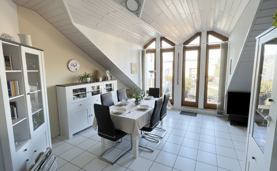 Dachgeschoßwohnung Reutlingen Reutlingen (Kernstadt) - 4.5 Zimmer, 86 m&sup2;, 340.000&euro; | Angebot:24314471