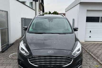 Ford Galaxy 199.998 km 15.999 € Reutlingen 72768