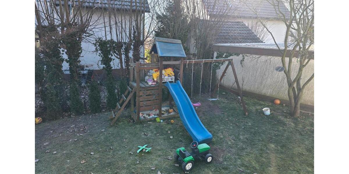 Einfamilienhaus Nufringen - 6 Zimmer, 163 m&sup2;, 2.200&euro; | Angebot:24640353