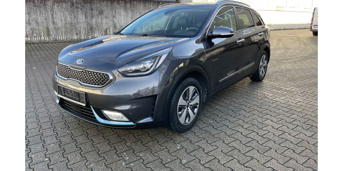 Kia Niro 100.000 km 13.950 &euro; Gerlingen 70839