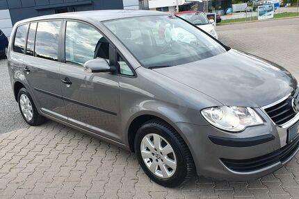 VW Touran 165.000 km 5.490 &euro; Mühlacker / Enzberg 75417