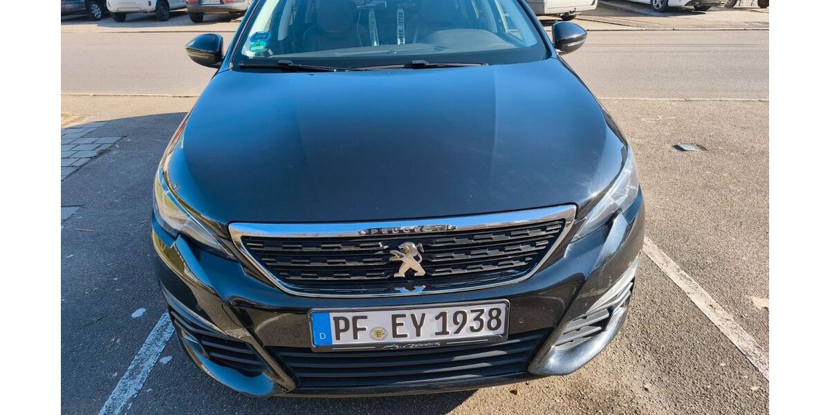 Peugeot 308 141.000 km 8.800 &euro; Niefern-Öschelbronn 75223
