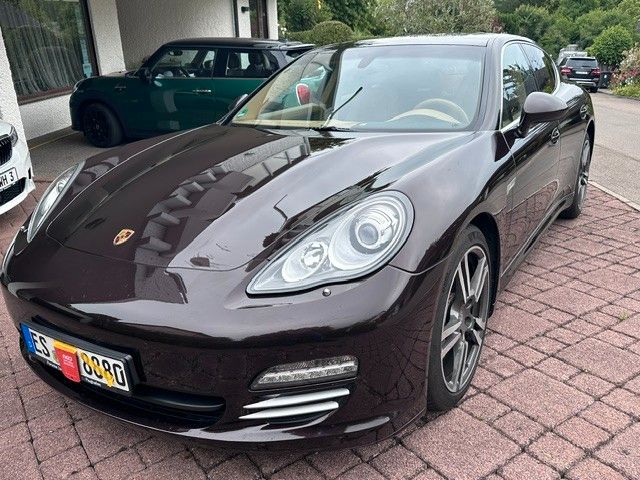 Porsche Panamera 75.500 km 29.900 &euro; Aichtal 72631