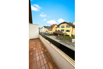 Gepflegtes Reiheneckhaus m. Terrasse u. drei Balkonen in bevorzugter, zentrumsnaher Lage
