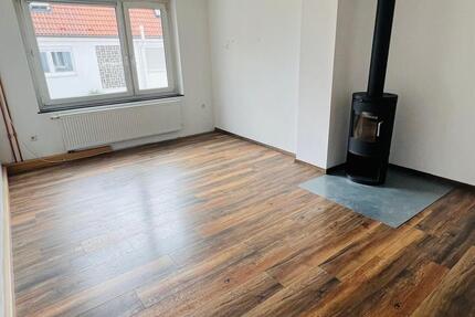 Haus Bondorf - 7 Zimmer, 125 m&sup2;, 1.650&euro; | Angebot:23829358