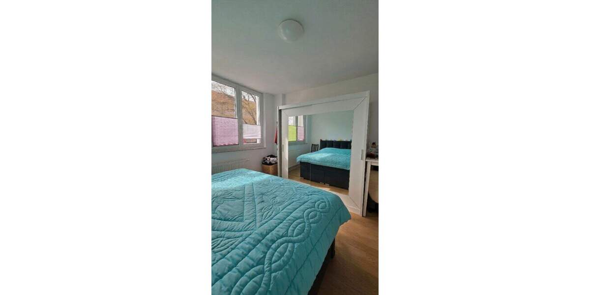 Etagenwohnung Sindelfingen Mitte - 9 Zimmer, 242 m&sup2;, 695.000&euro; | Angebot:25823345