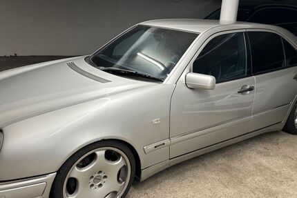 Mercedes-Benz E 50 276.500 km 15.700 &euro; Ehningen 71139