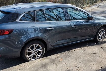 Renault Megane 90.000 km 9.999 &euro; Stuttgart 70565