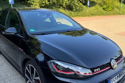 VW Golf 97.000 km 19.900 &euro; Vaihingen an der Enz 71665