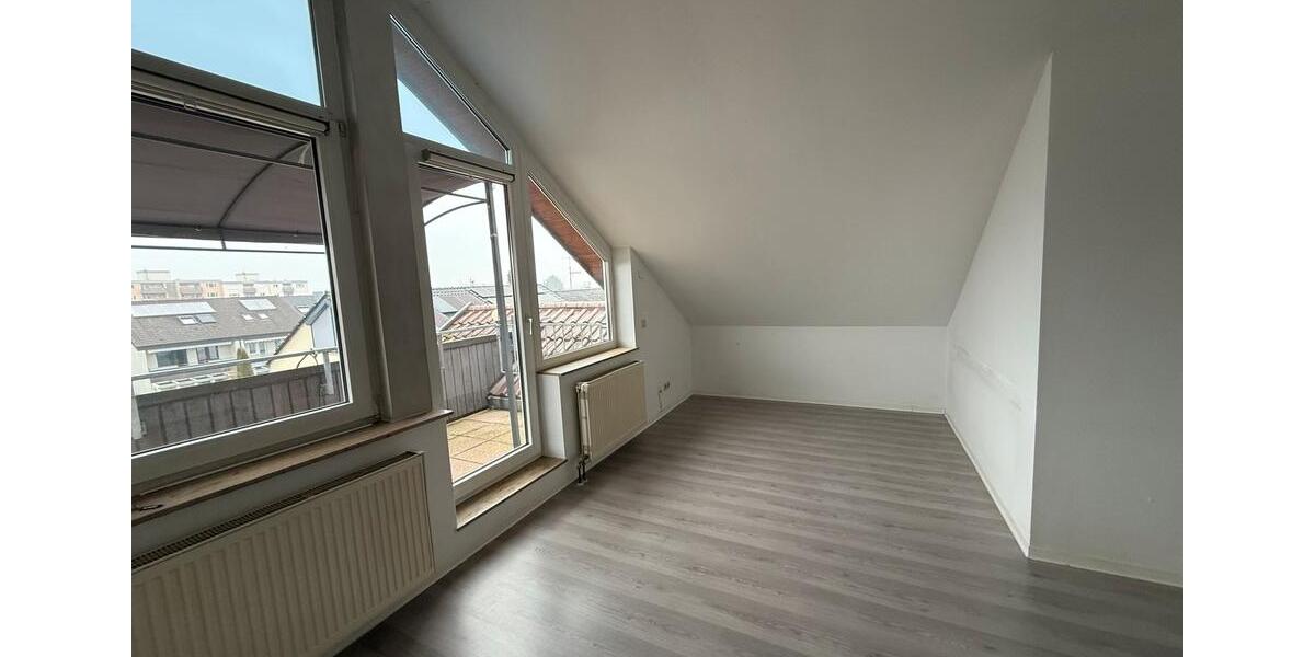 Dachgeschoßwohnung Renningen - 2 Zimmer, 44 m&sup2;, 198.000&euro; | Angebot:25989349