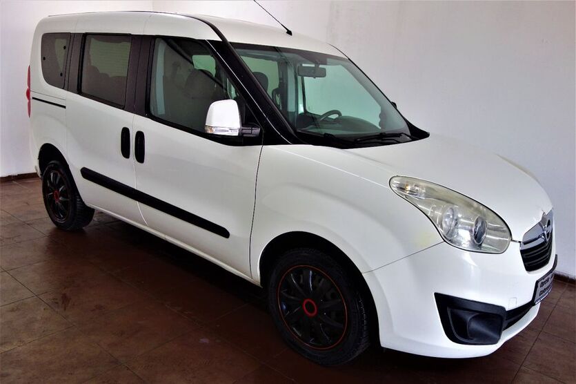 Opel Combo 200.000 km 7.999 € Mühlacker 75417