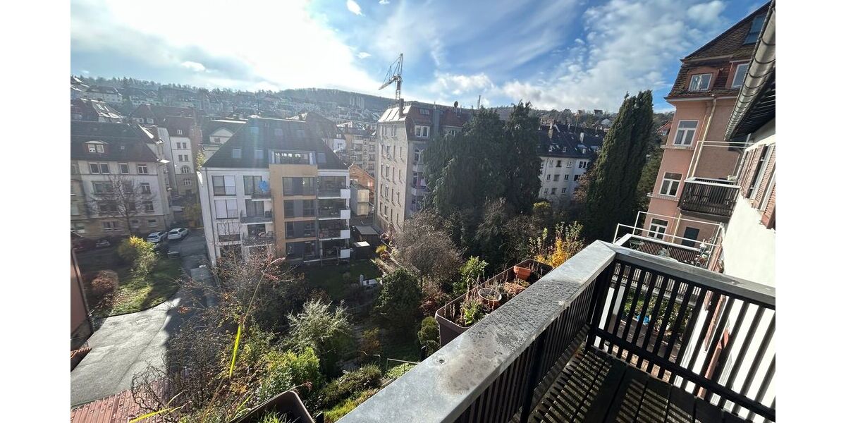 Zwei Zimmer mit Weitblick - Sanierte Wohnung im 1. OG und Balkon - Appartement Stuttgart Botnang | Angebot:26623450