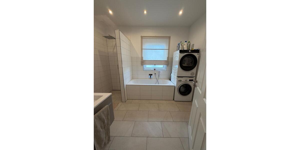 Doppelhaushälfte Pforzheim Büchenbronn - 4.5 Zimmer, 125 m&sup2;, 1.800&euro; | Angebot:23709145