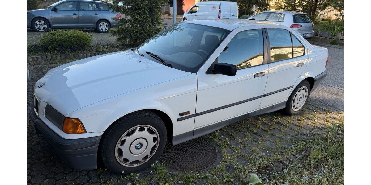 BMW 318 125.000 km 3.900 &euro; Sachsenheim 74343