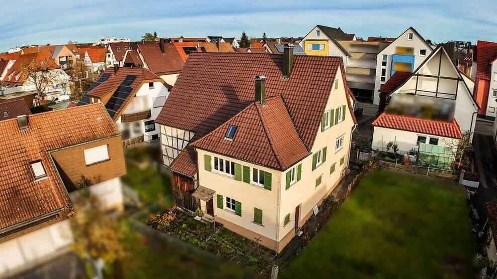 Sanierungsbedürftiges Bauernhaus mit Gewölbekeller und großer Scheuer 5 zimmer
