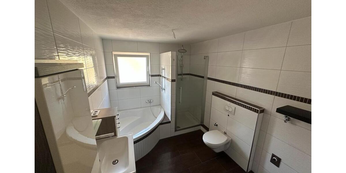 Maisonettenwohnung Herrenberg - 7 Zimmer, 157 m&sup2;, 599.000&euro; | Angebot:26987265