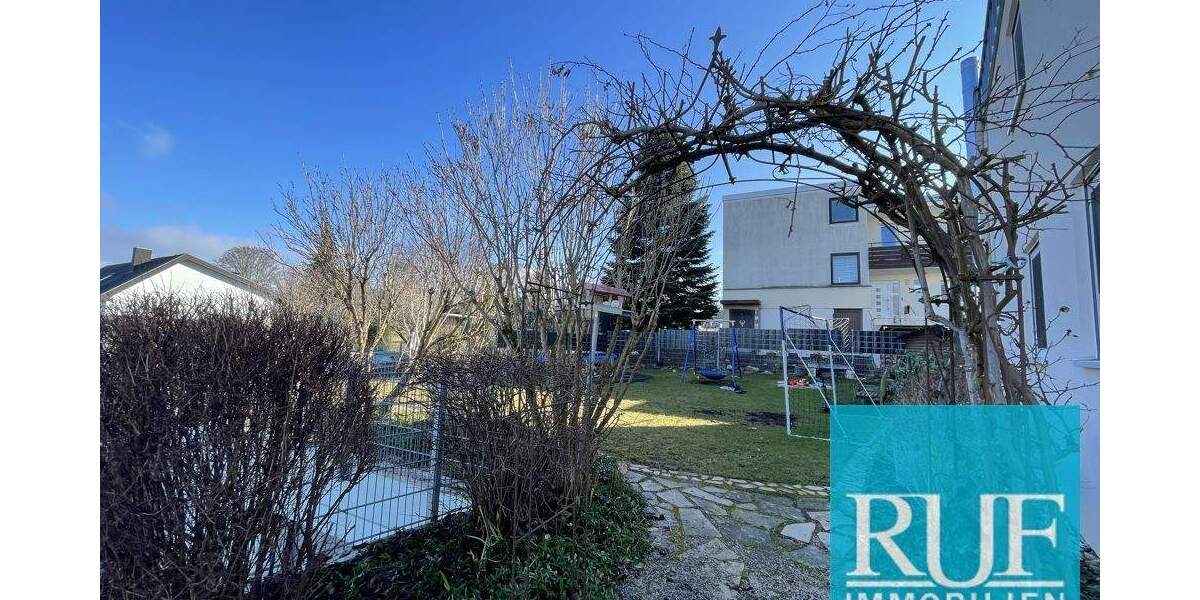 Reihenmittelhaus Pforzheim Innenstadt - 4 Zimmer, 110 m&sup2;, 380.000&euro; | Angebot:24915956