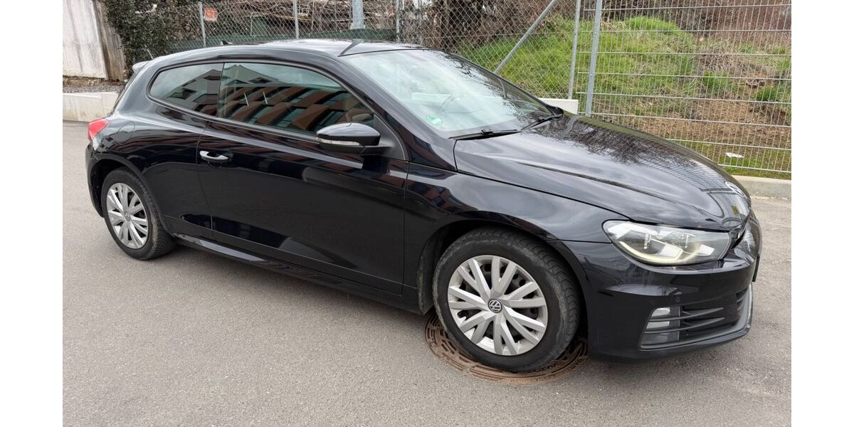 VW Scirocco 216.000 km 7.999 &euro; Ditzingen 71254