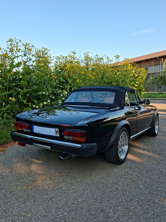 Fiat 124 Spider 88.900 km 29.000 € Fellbach, Württ (Schmiden) 70736
