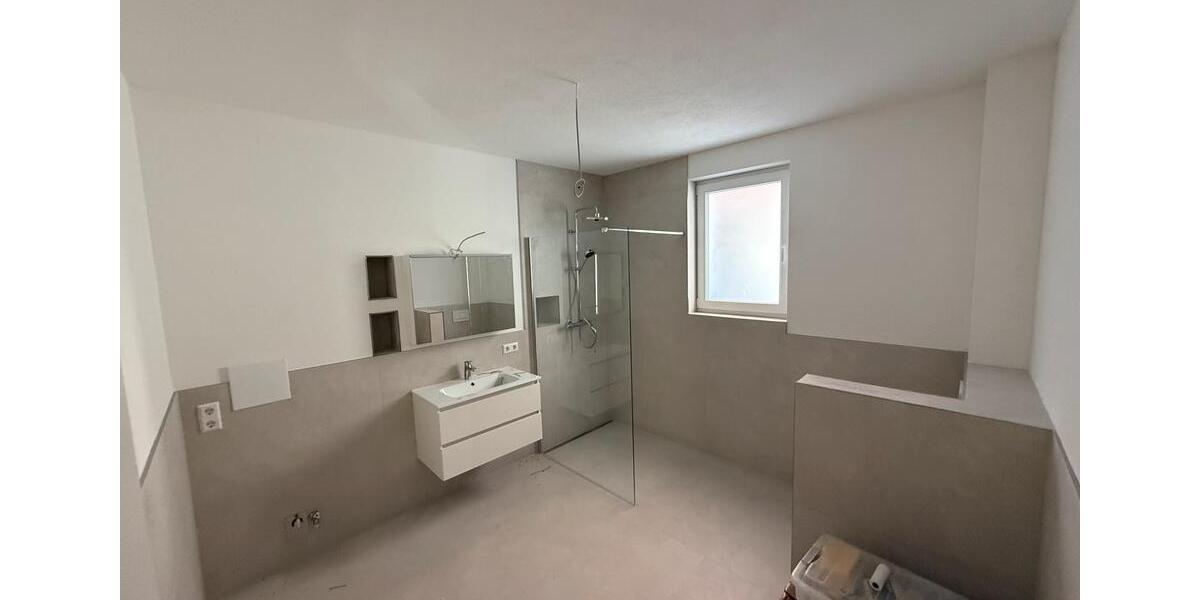 Erdgeschoßwohnung Calw - 3.5 Zimmer, 90 m&sup2;, 1.350&euro; | Angebot:25407156