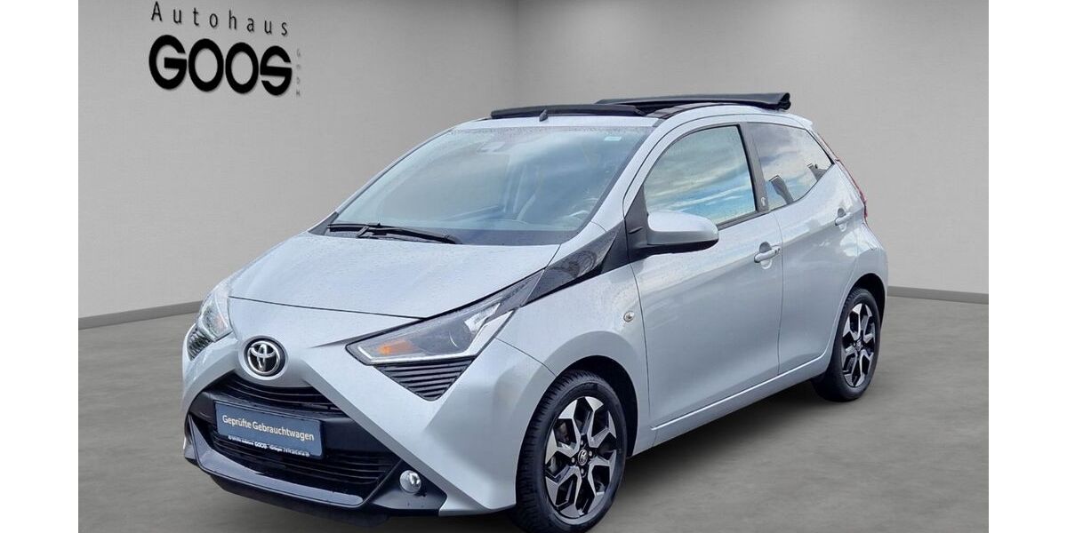Toyota Aygo (X) 54.115 km 13.990 &euro; Nürtingen 72622