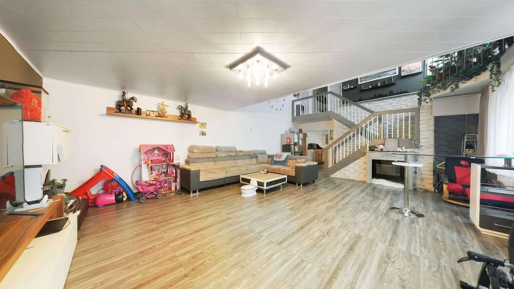 Etagenwohnung Fellbach - 4 Zimmer, 138 m&sup2;, 449.000&euro; | Angebot:25166102
