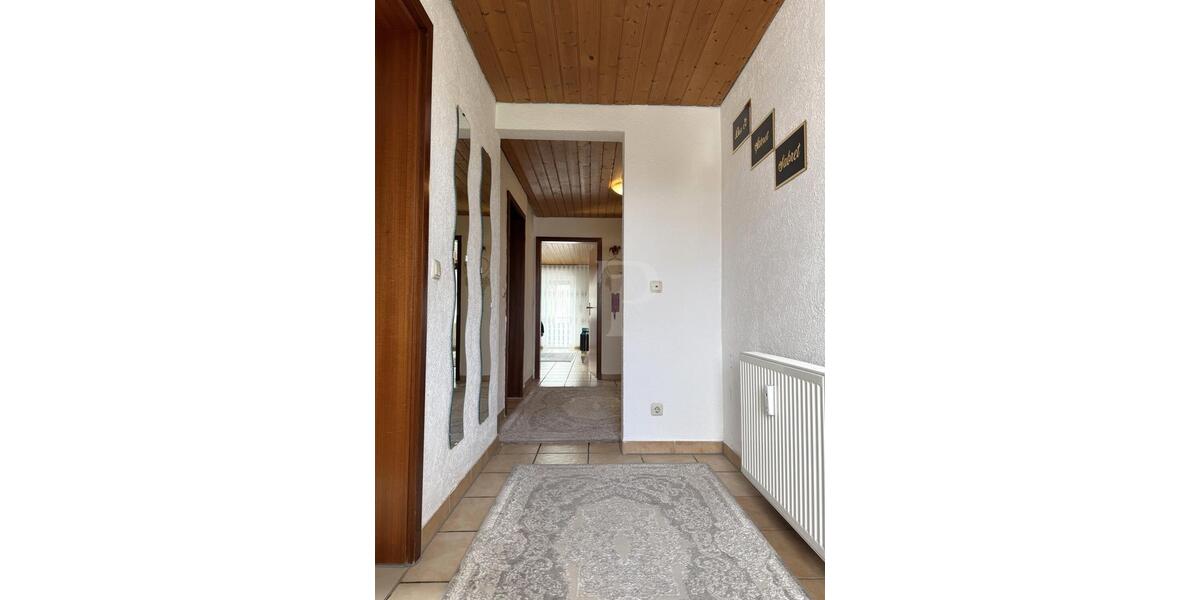 Dachgeschoßwohnung Pforzheim Büchenbronn - 4 Zimmer, 110 m&sup2;, 1.150&euro; | Angebot:26477068