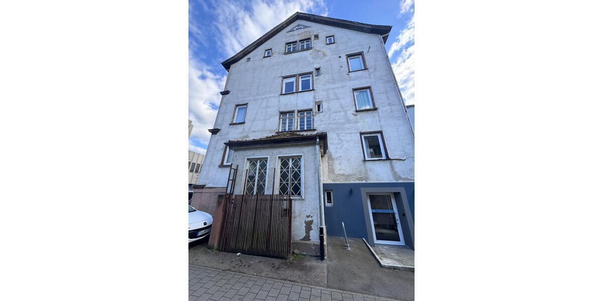 Etagenwohnung Esslingen am Neckar - 5 Zimmer, 148 m&sup2;, 450.000&euro; | Angebot:25959641