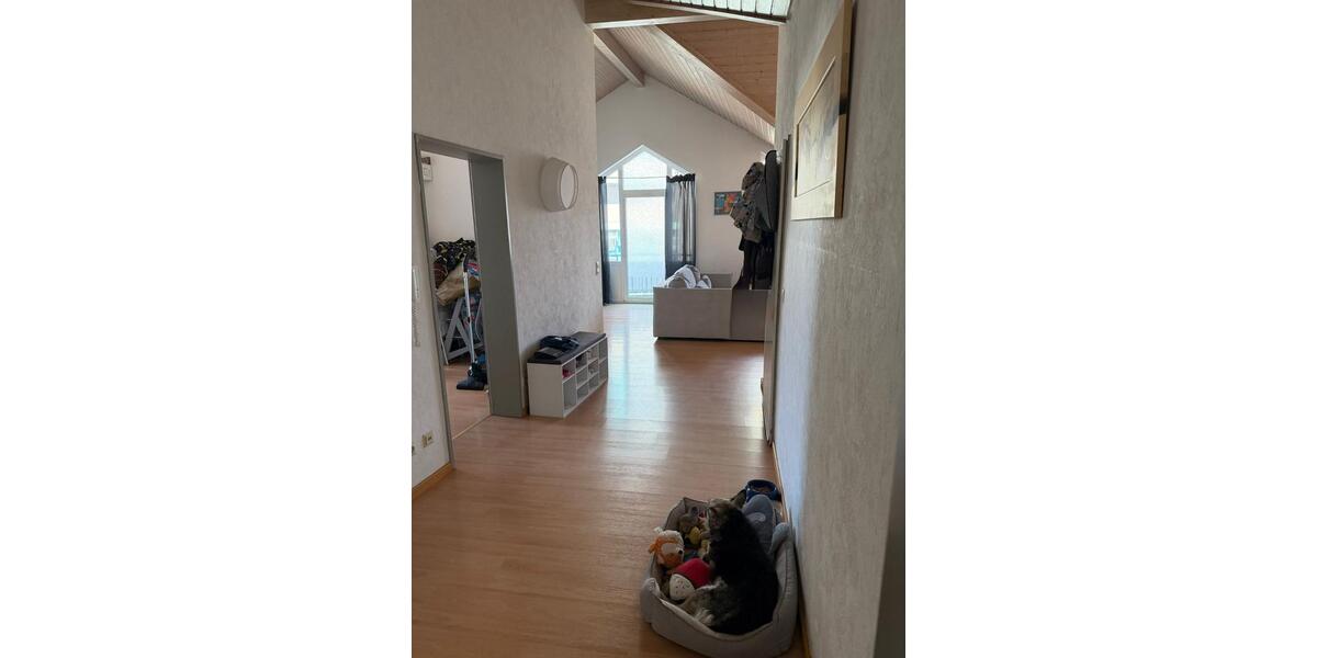 Dachgeschoßwohnung Pforzheim - 3 Zimmer, 78 m&sup2;, 880&euro; | Angebot:24755072
