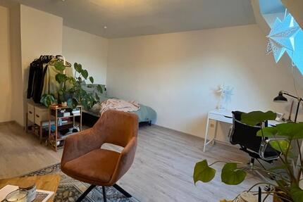 Wohnung Stuttgart Stuttgart-Süd - 3 Zimmer, 80 m&sup2;, 560&euro; | Angebot:24829803