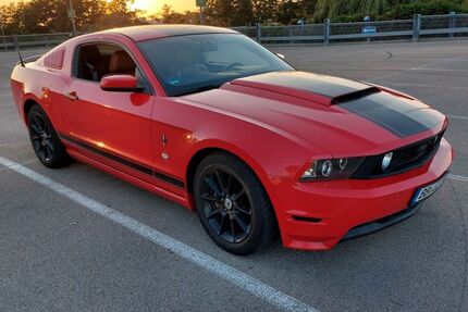 Ford Mustang 183.000 km 12.500 &euro; Böblingen 71032