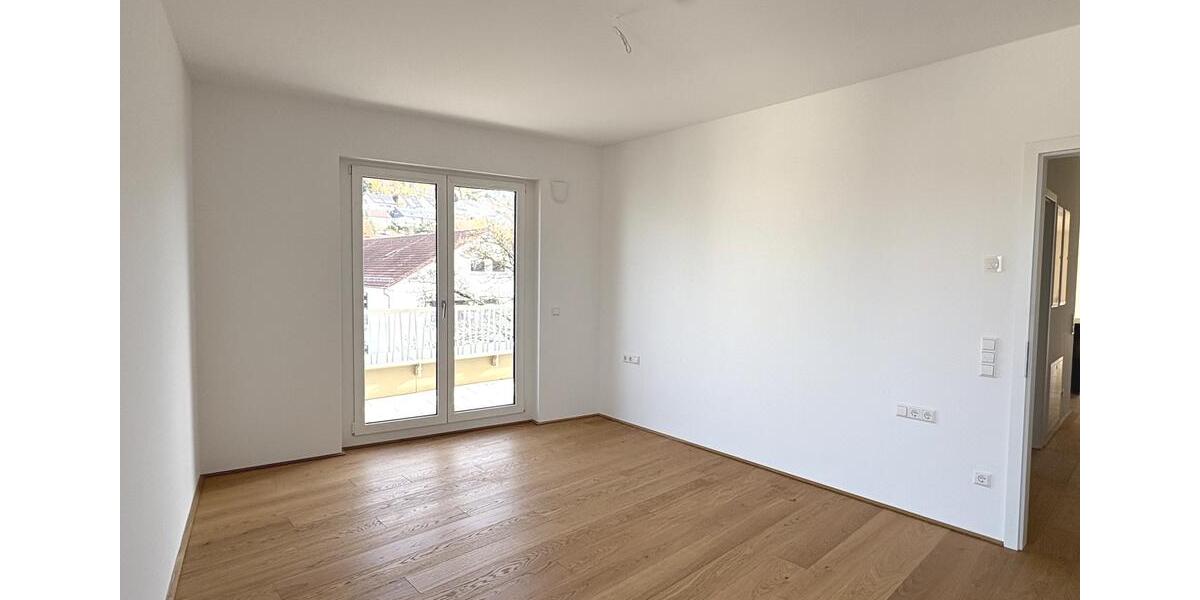 Dachgeschoßwohnung Leonberg - 2 Zimmer, 91 m&sup2;, 1.869&euro; | Angebot:23712852