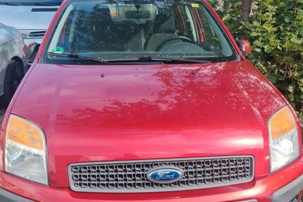 Ford Fusion 84.000 km 2.600 € Ludwigsburg 71679
